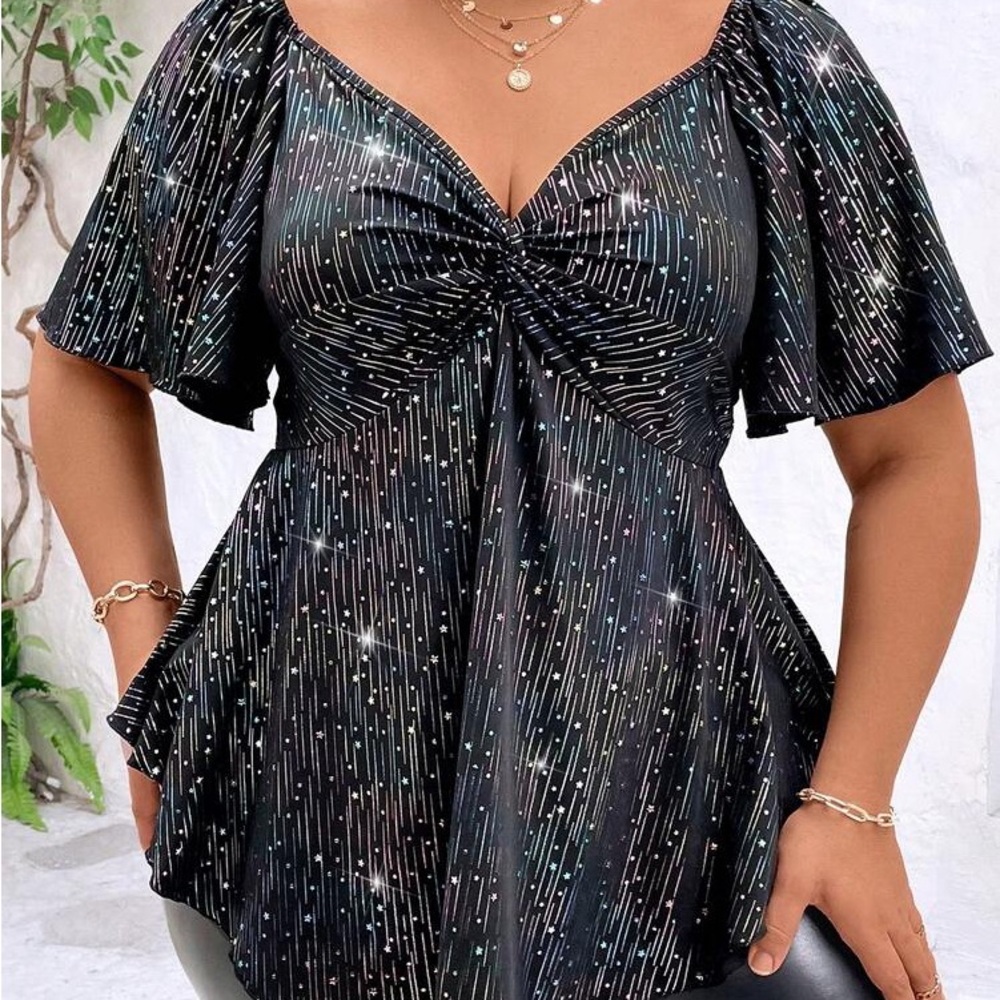 Celure Plus Size Heart Shaped Neckline Twist Knot Casual T-Shirt